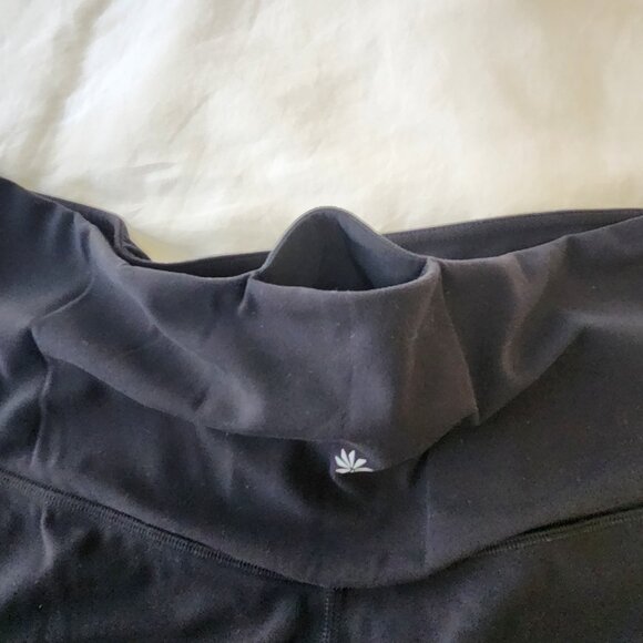 Athleta Elation Ultra High Rise 7/8 Tights Black 2X - Picture 9 of 12